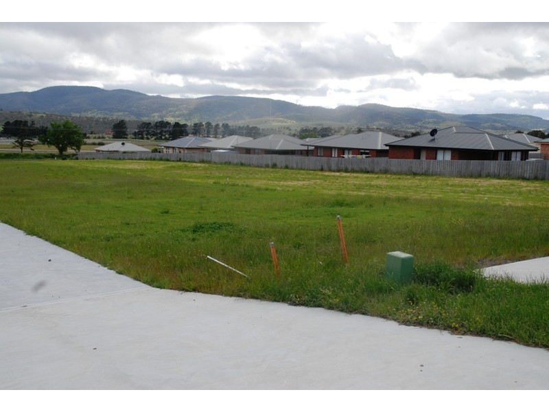 18E Burrows Avenue, Brighton TAS 7030