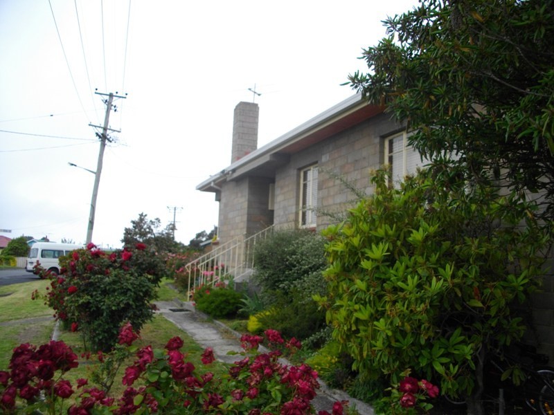 17 Windermere Beach Rd, Claremont TAS 7011