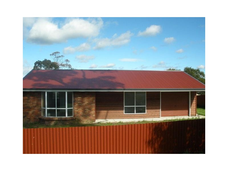 28b Roberts Street, Triabunna TAS 7190