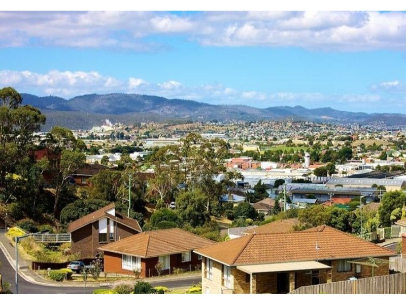 14 Townsville Pl, Glenorchy TAS 7010