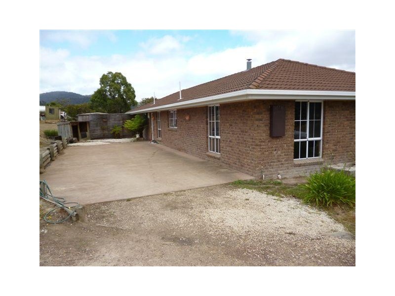 40 Triffetts Road, New Norfolk TAS 7140