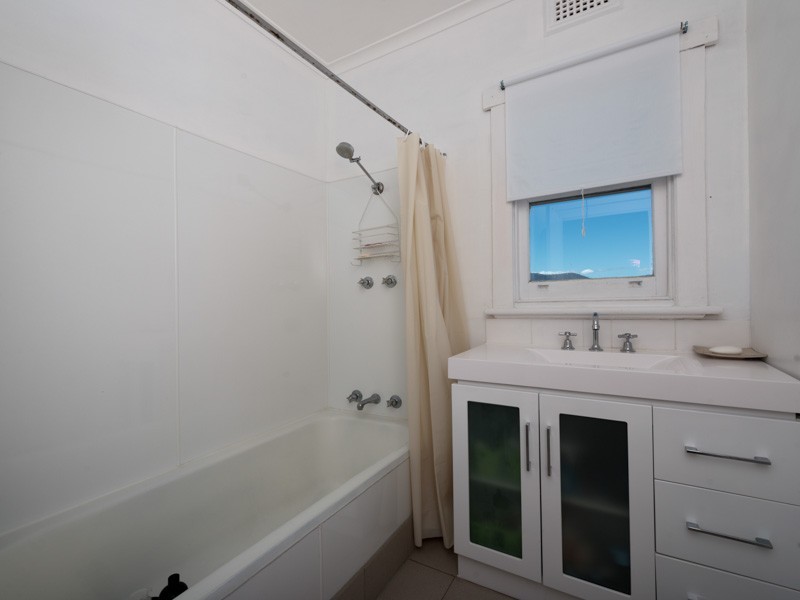 6 Caversham Road, West Moonah TAS 7009