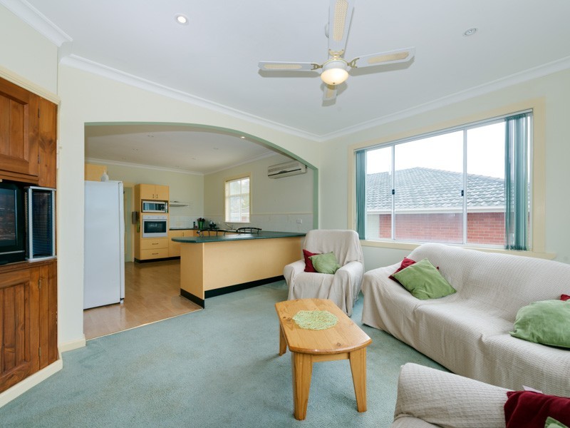 90 Ashbolt Crescent, Lutana TAS 7009