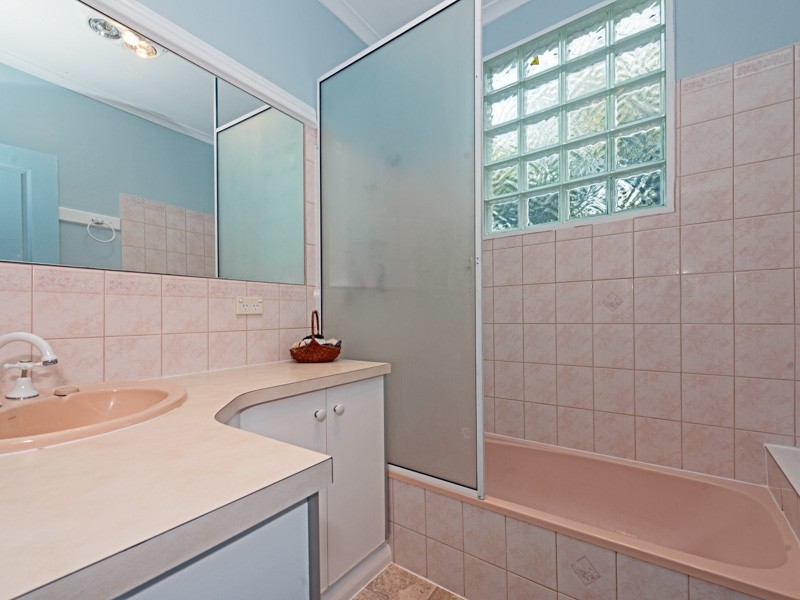 90 Ashbolt Crescent, Lutana TAS 7009