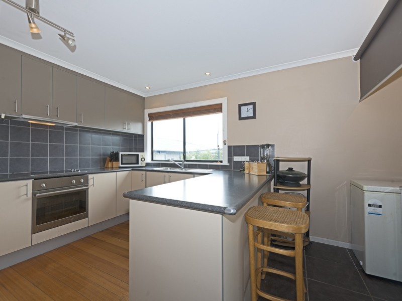 16 Cadburys Road, Claremont TAS 7011