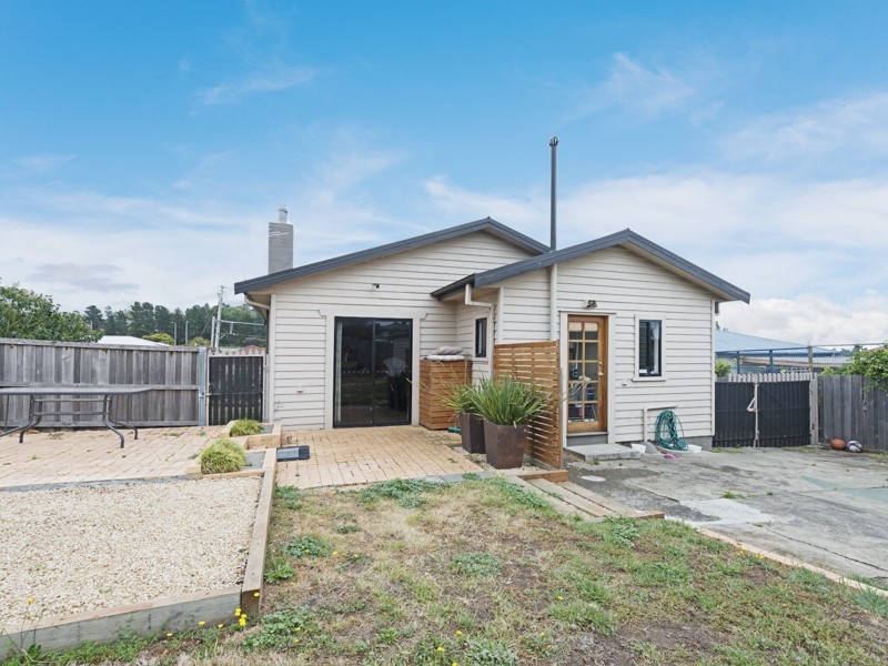 16 Cadburys Road, Claremont TAS 7011