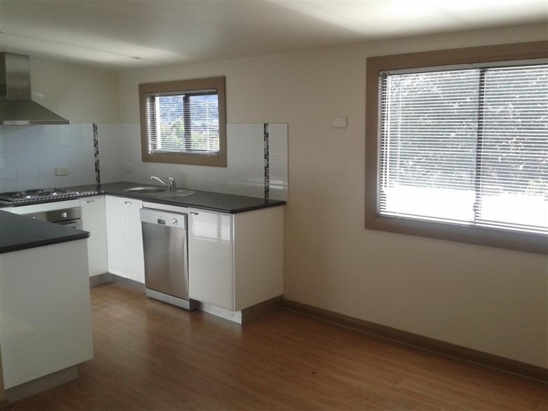 11 Cook Street, Lutana TAS 7009