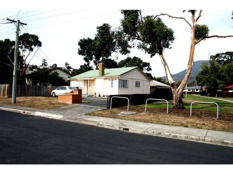 1/24 Barry Street, Glenorchy TAS 7010