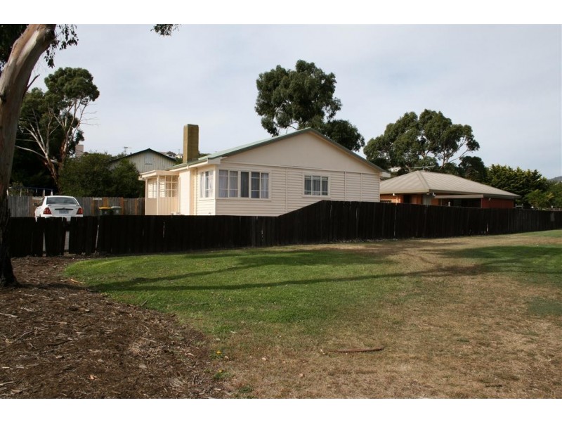 1/24 Barry Street, Glenorchy TAS 7010