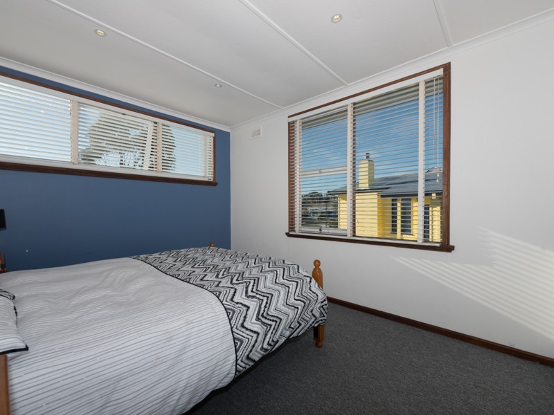 52 Adelphi Road, Claremont TAS 7011