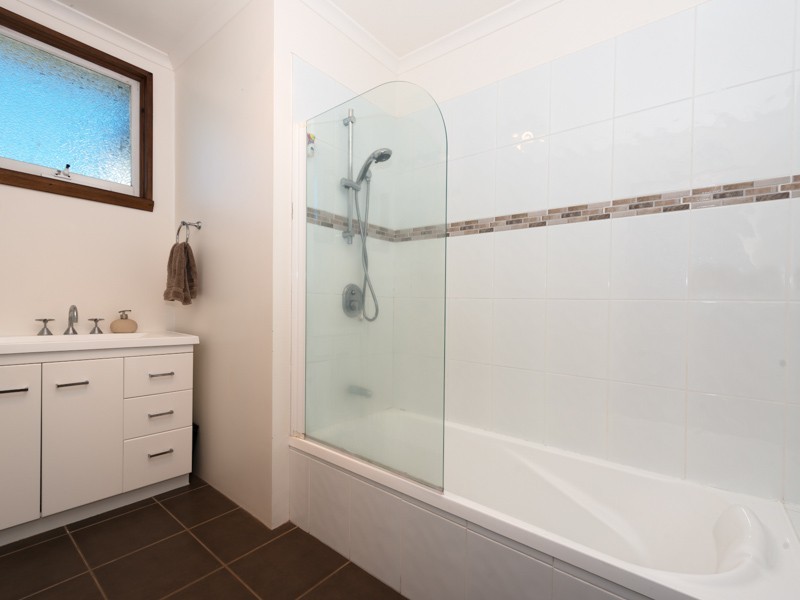 52 Adelphi Road, Claremont TAS 7011