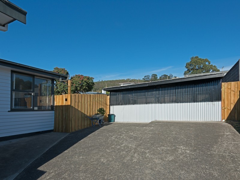 52 Adelphi Road, Claremont TAS 7011