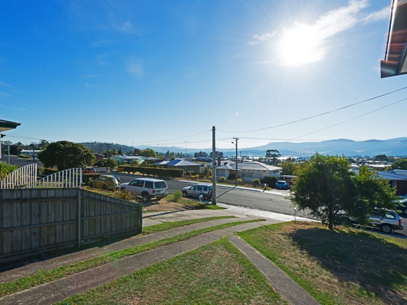 52 Adelphi Road, Claremont TAS 7011