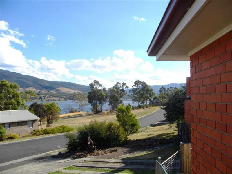 16 Broadview Crescent, Bridgewater TAS 7030
