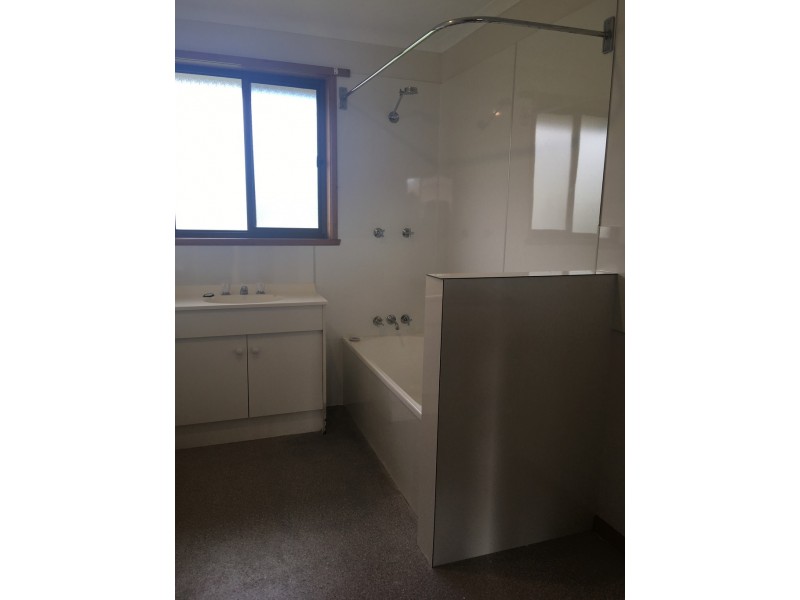 15/11a Charles Street, Orford TAS 7190