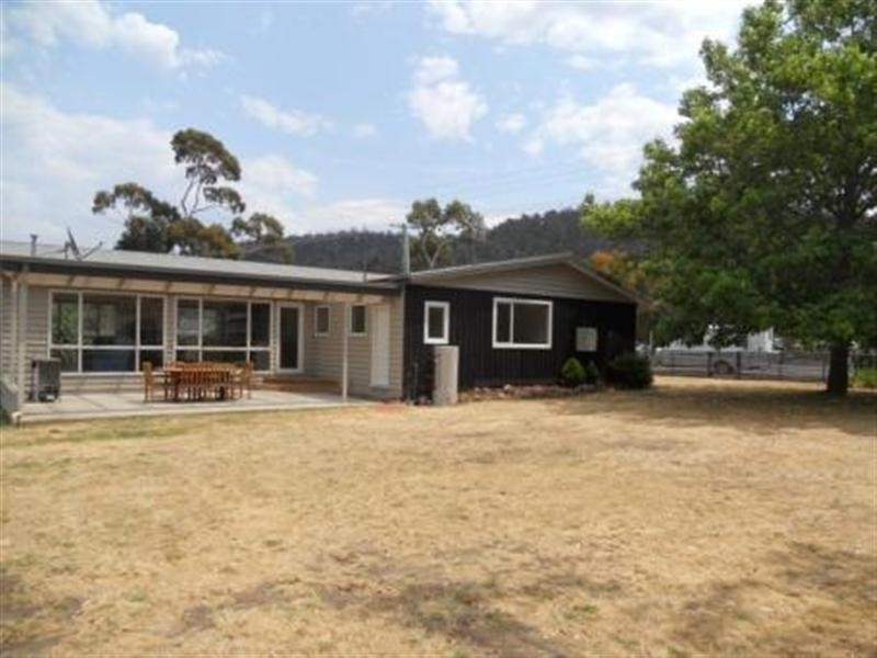 4 Esplanade, Orford TAS 7190