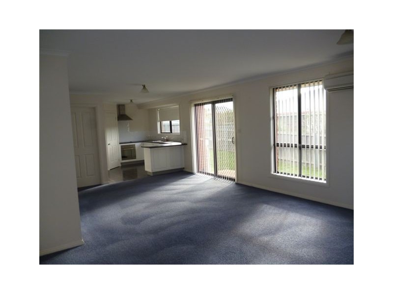 2/11 Madison Avenue, Brighton TAS 7030