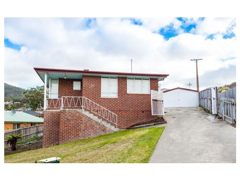 10 Taree Street, Berriedale TAS 7011