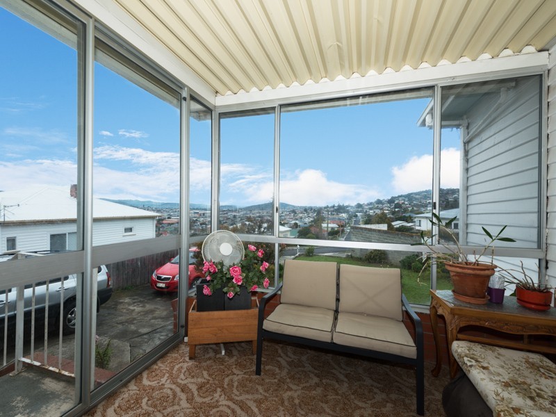 4 Hurlstone Crescent, Moonah TAS 7009