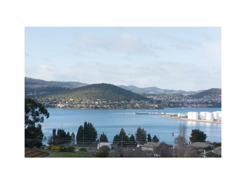 21 Lime Road, Lutana TAS 7009