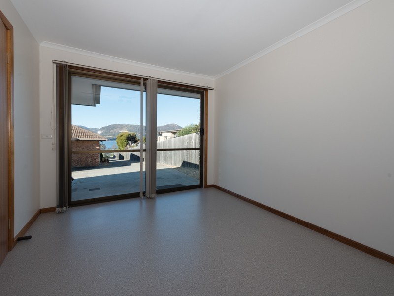 4/128 Main Road, Claremont TAS 7011