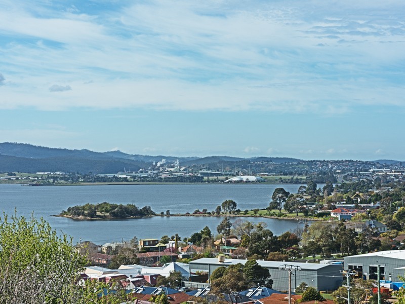 7 Kinarra Crescent, Chigwell TAS 7011