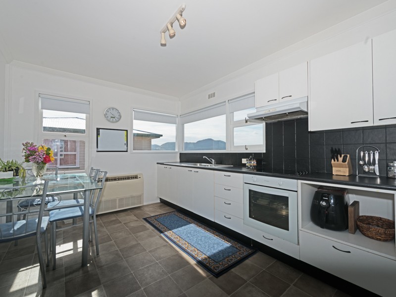 7 Kinarra Crescent, Chigwell TAS 7011