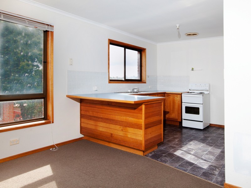 2/7 Donald Court, Glenorchy TAS 7010