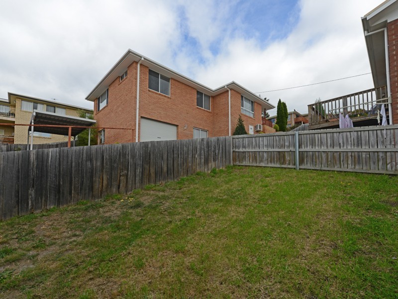 2/7 Donald Court, Glenorchy TAS 7010
