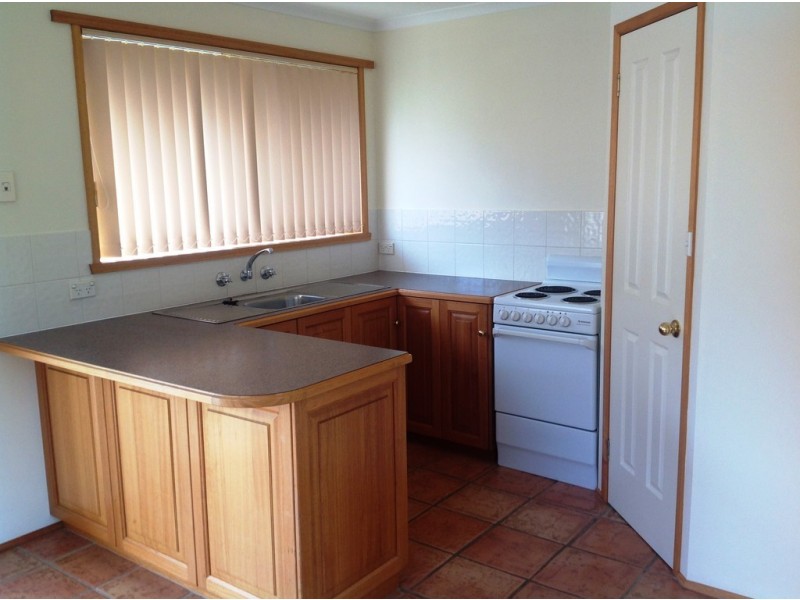 9/11a Charles Street, Orford TAS 7190