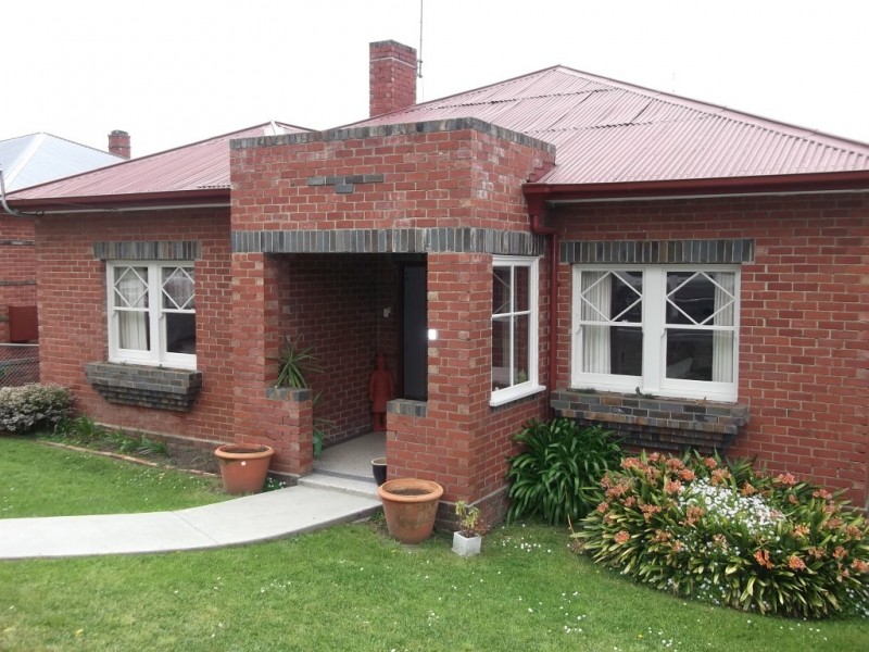 9 Clare Street, New Town TAS 7008