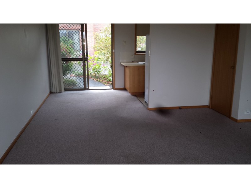 33 Village Drive, Kingston TAS 7050