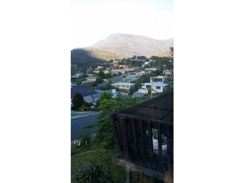 6 Monash Avenue, Lenah Valley TAS 7008