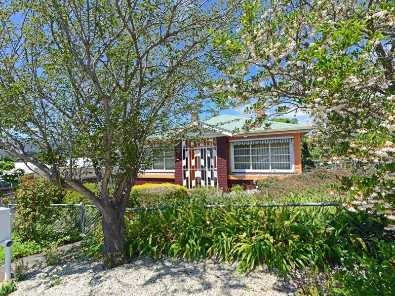 1 Amber Street, Claremont TAS 7011