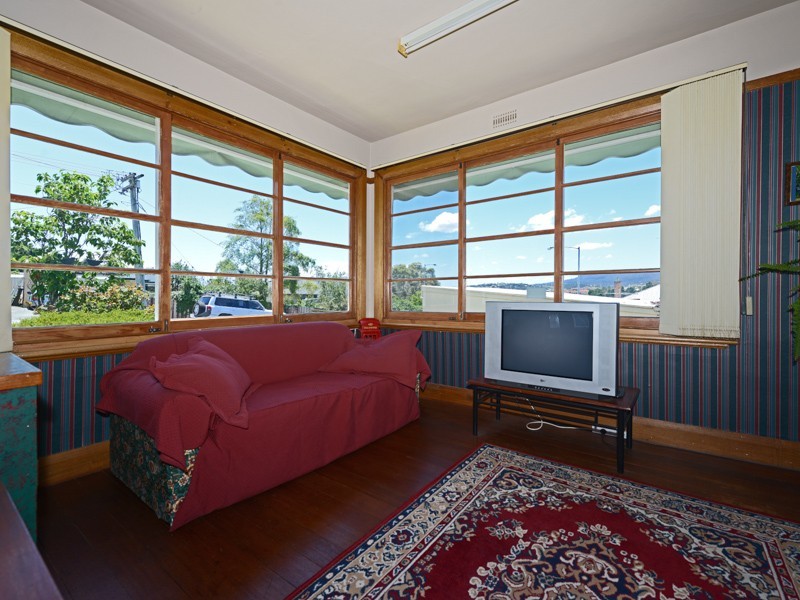 1 Amber Street, Claremont TAS 7011