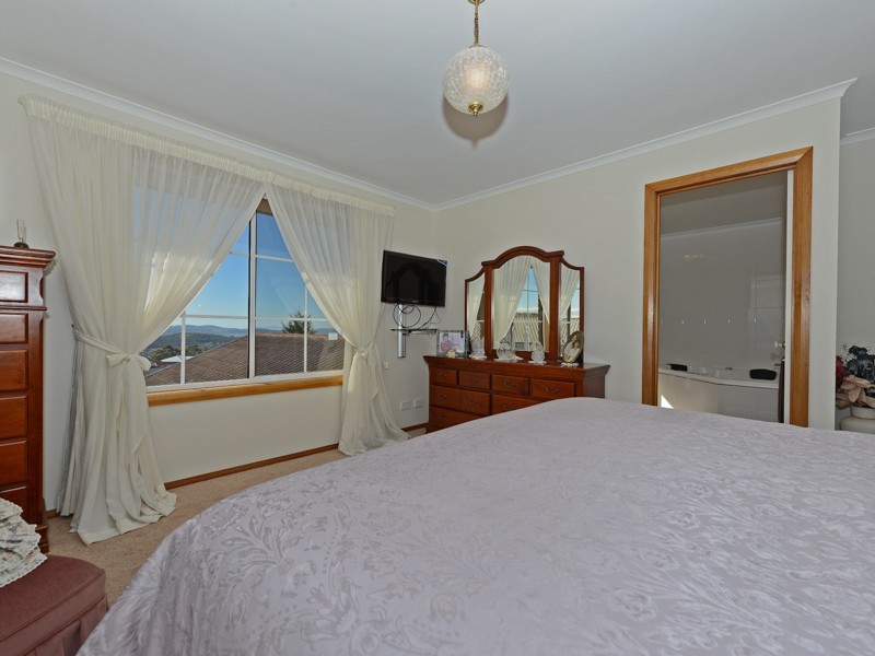 7 Argent Court, West Moonah TAS 7009