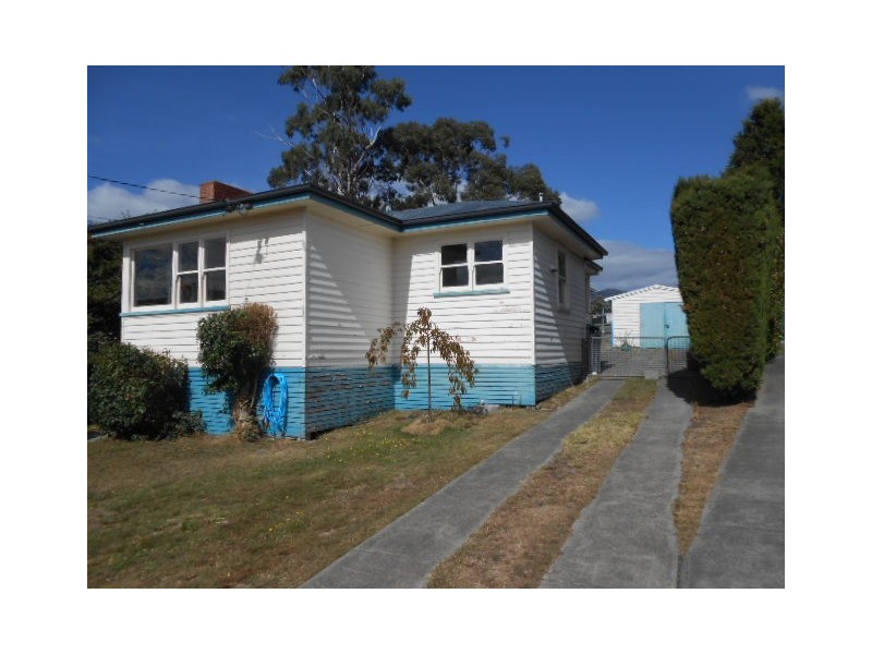 2 Dunedin Close, Claremont TAS 7011
