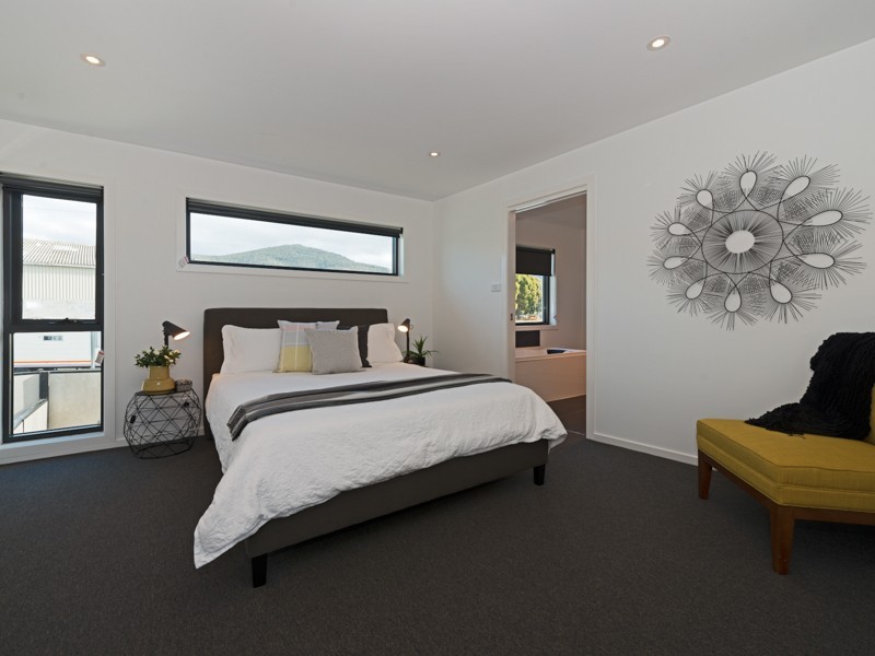 2/46 Riverway Road, Montrose TAS 7010