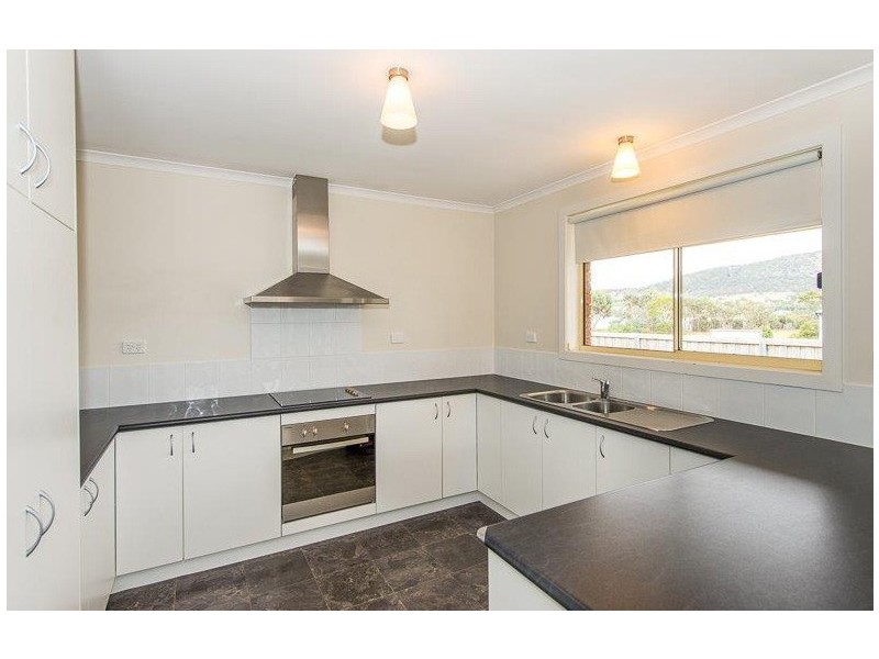 17 Caitlin Court, Midway Point TAS 7171