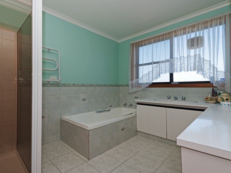 7 Sherwin Court, Rosetta TAS 7010