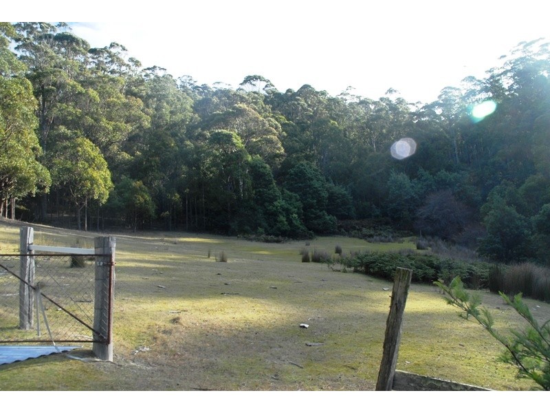 “Lone Pine” Church Road, Dromedary TAS 7030