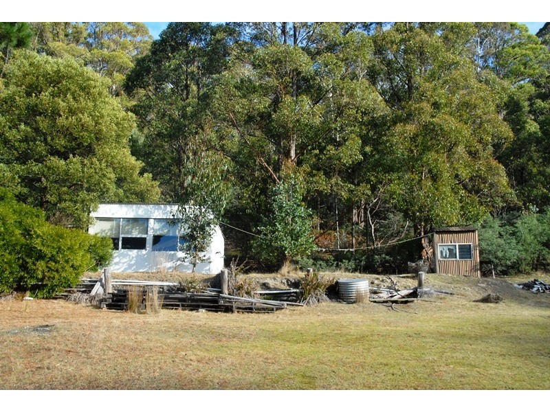 “Lone Pine” Church Road, Dromedary TAS 7030