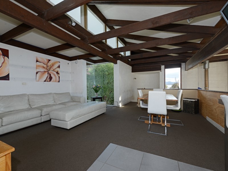 12 Moreton Crescent, Claremont TAS 7011