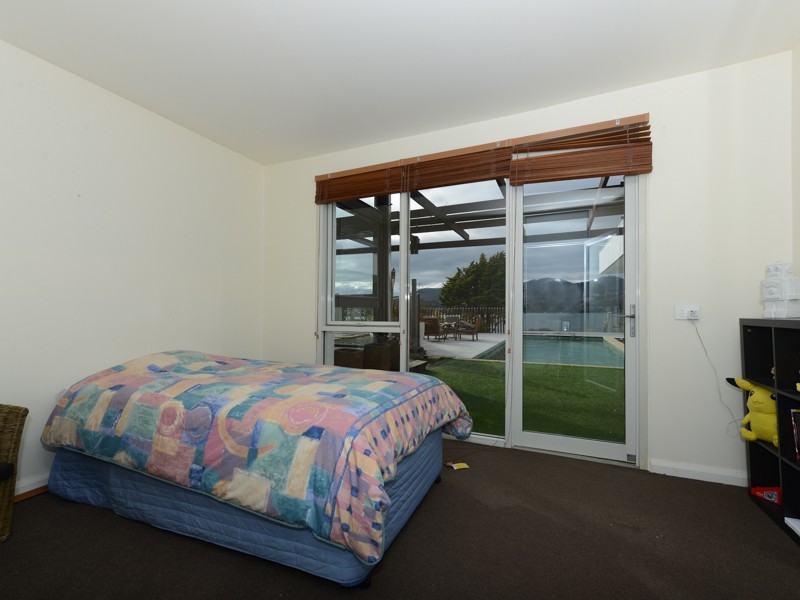 12 Moreton Crescent, Claremont TAS 7011