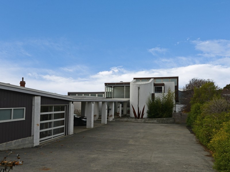 12 Moreton Crescent, Claremont TAS 7011