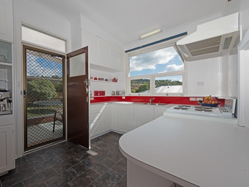205 Roslyn Avenue, Blackmans Bay TAS 7052
