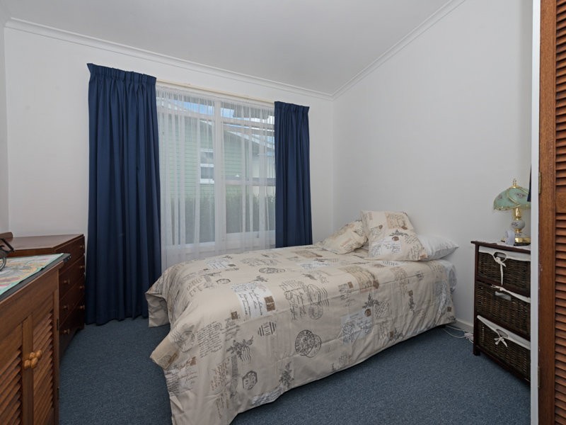 205 Roslyn Avenue, Blackmans Bay TAS 7052