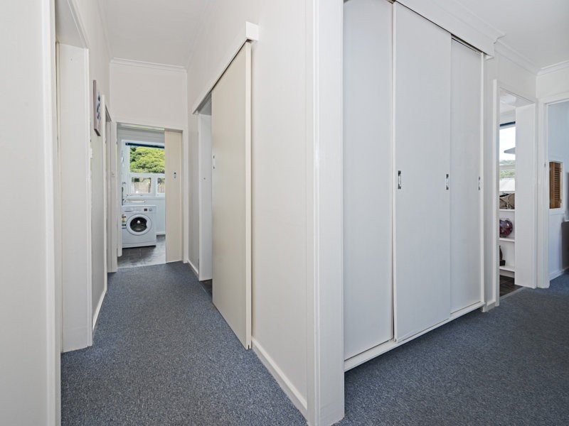 205 Roslyn Avenue, Blackmans Bay TAS 7052