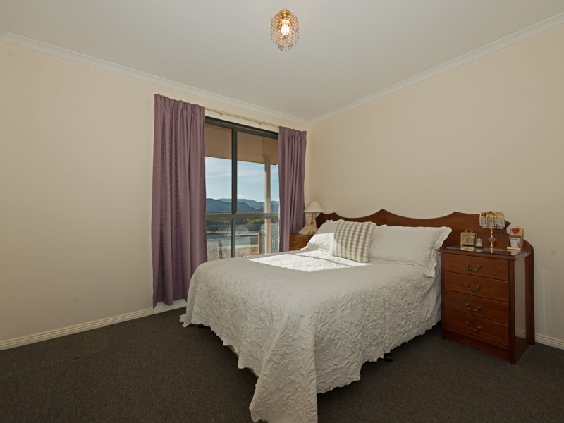 1/18 Madison Avenue, Brighton TAS 7030