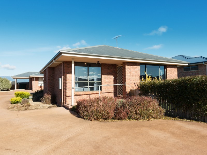 1/18 Madison Avenue, Brighton TAS 7030